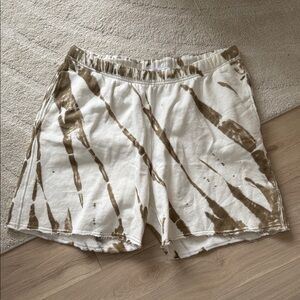 NWOT- Good American Boyfriend Cotton Tie Dye Shorts